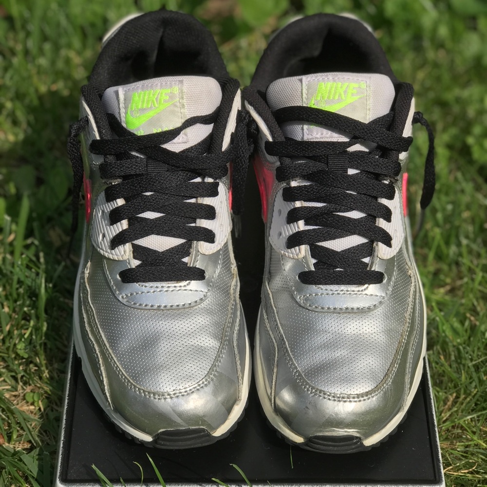 Nike AirMax Silver/Pink/Green